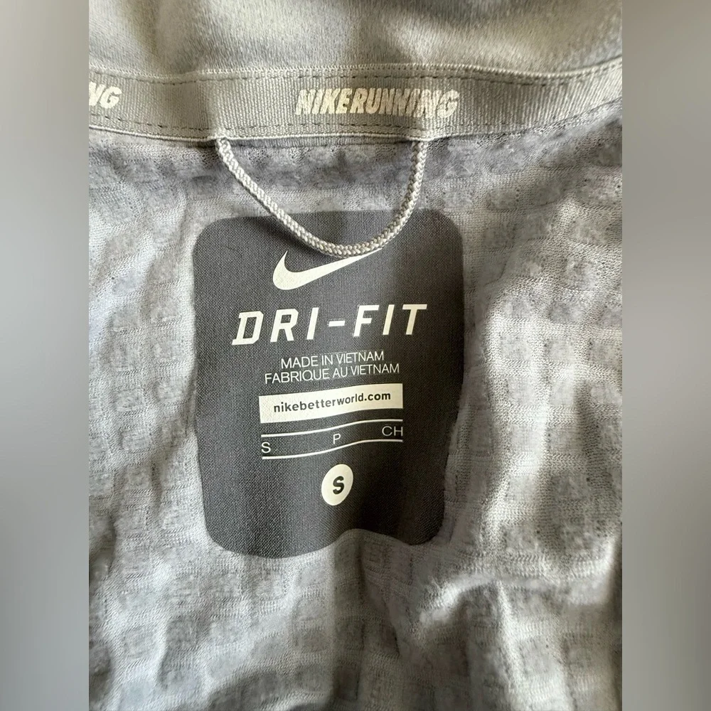 Nike Running Dri-FIT Hooded Jacket - Size Small - Detachable Hood + Gaiter